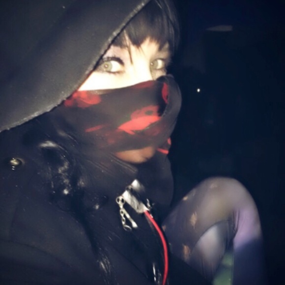 Meet your Posher, Nicolette - Picture 4 of 5